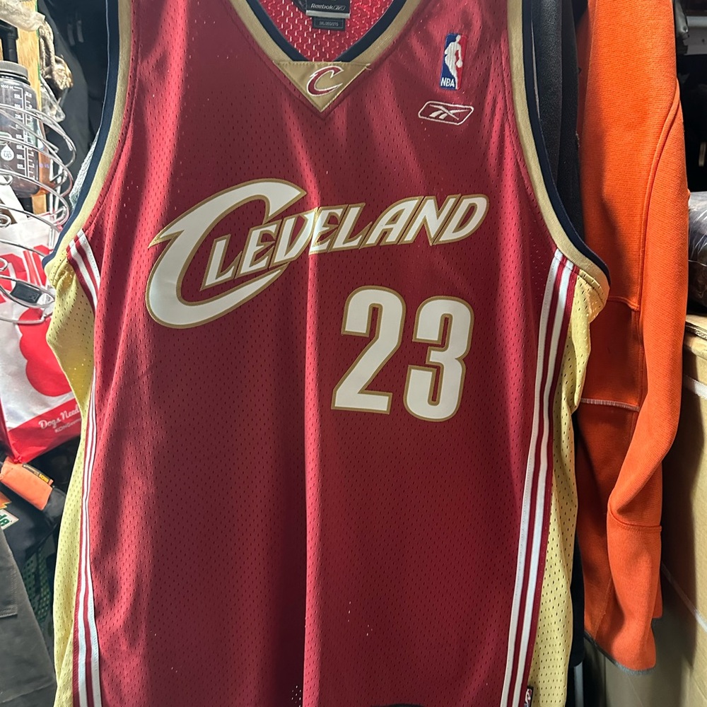 Lebron James Cleveland Cavaliers away jersey mens size 2xl